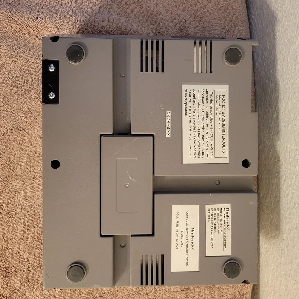 Original Nintendo NES Console (1985) Untested – No Cables or Controllers